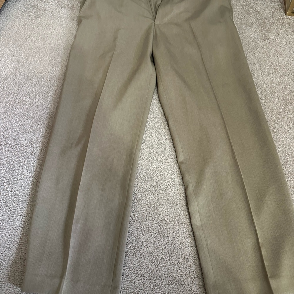 Izod Men's Khaki Chinos